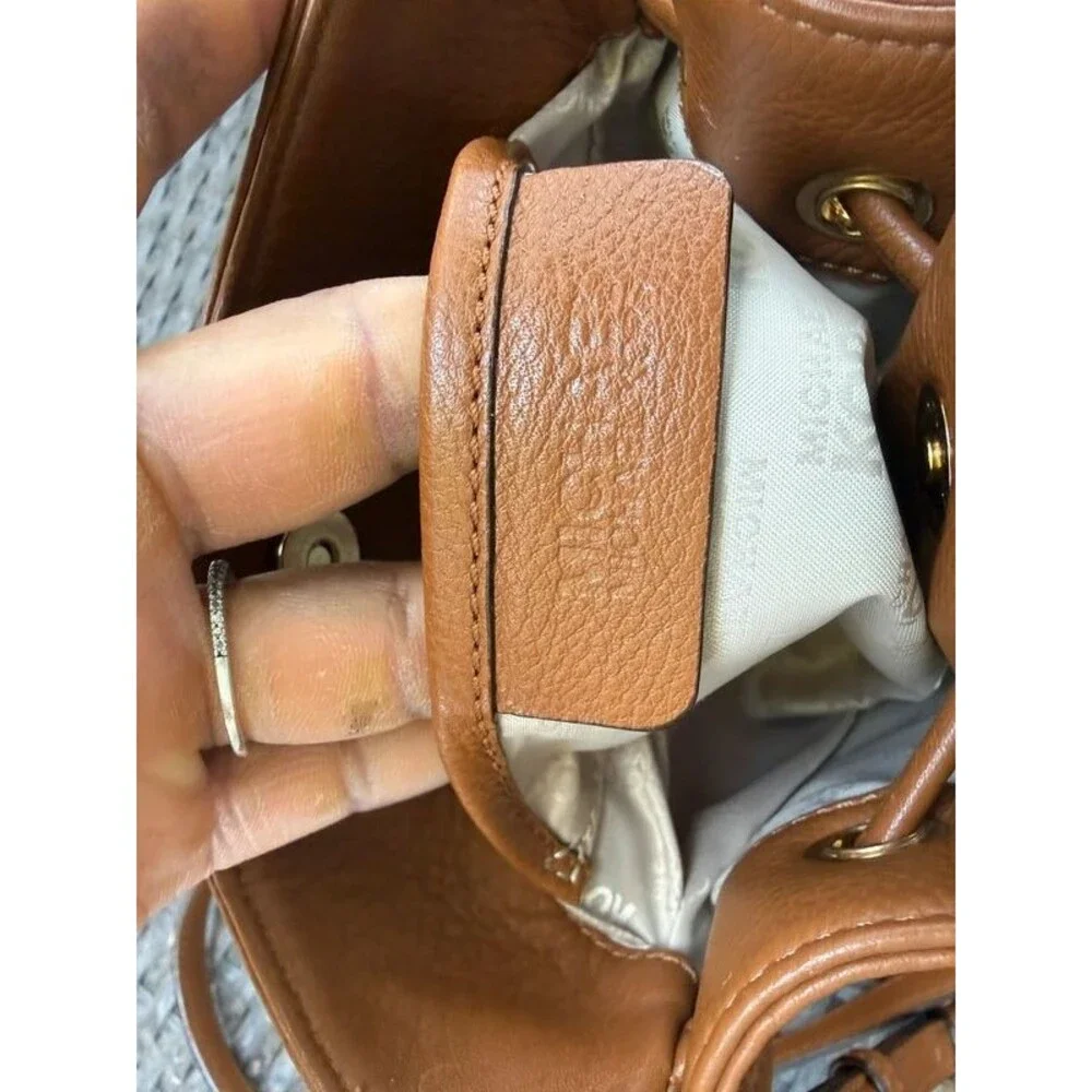 Michael Kors Jules Small Leather Bucket Crossbody Bag - Luggage Tan